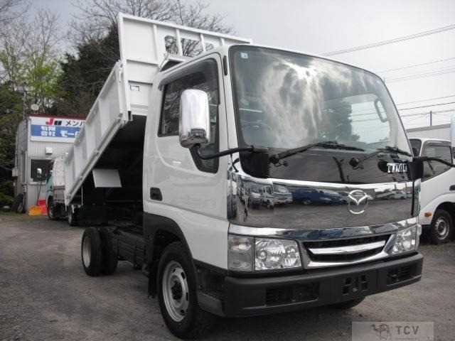 2004 Mazda Titan Dash