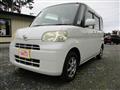 2009 Daihatsu Tanto