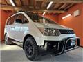 2010 Mitsubishi Delica D5