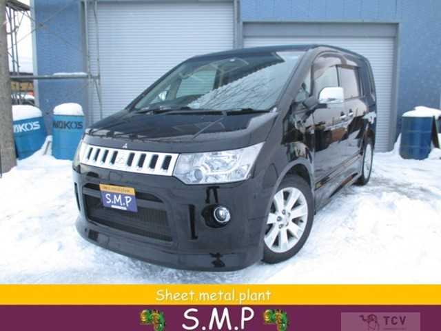 2012 Mitsubishi Delica D5