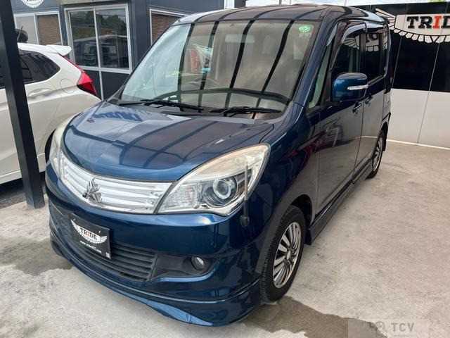 2011 Mitsubishi Delica