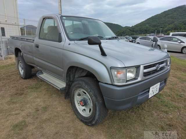 2004 Toyota Hilux