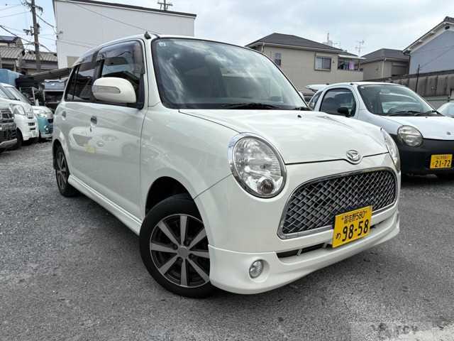 2005 Daihatsu Miragino