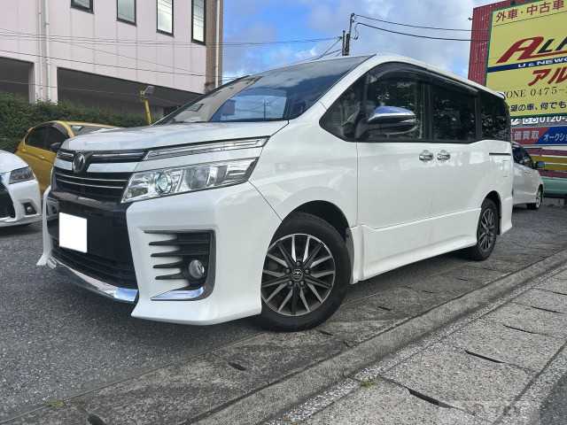 2016 Toyota Voxy