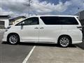 2012 Toyota Vellfire