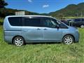 2012 Nissan Serena
