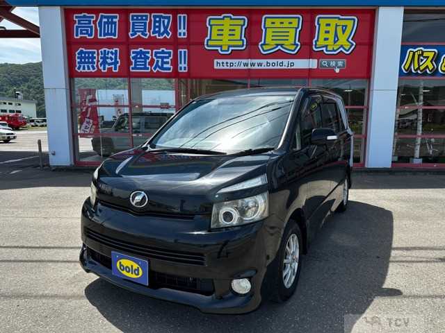 2007 Toyota Voxy