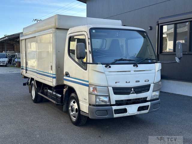 2014 Mitsubishi Canter