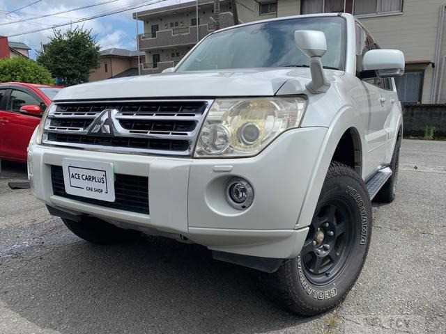 2011 Mitsubishi Pajero