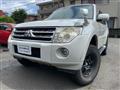 2011 Mitsubishi Pajero