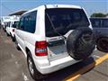 2000 Mitsubishi Pajero iO