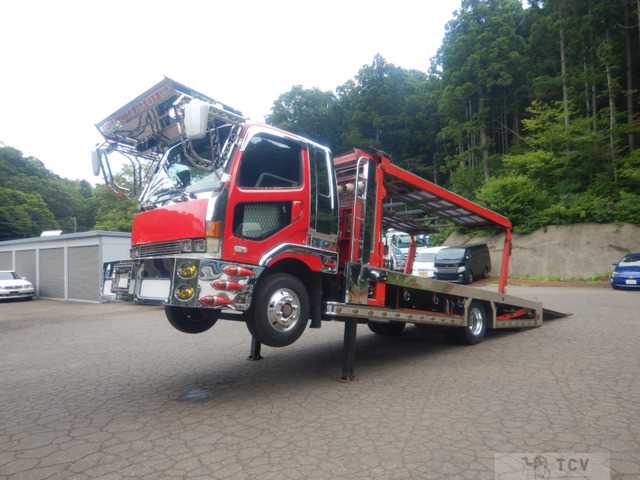 2002 Mitsubishi Fighter