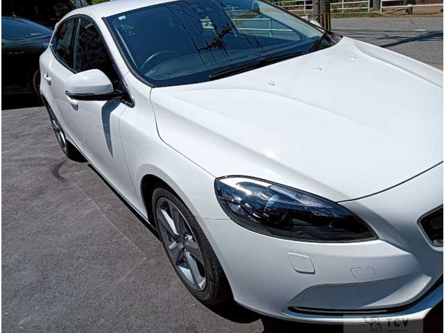2014 Volvo V40