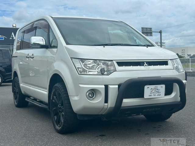 2008 Mitsubishi Delica D5