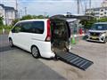 2006 Nissan Serena