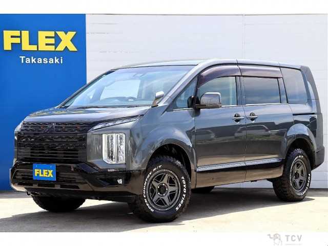 2019 Mitsubishi Delica D5