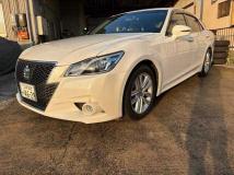 2014 Toyota Crown
