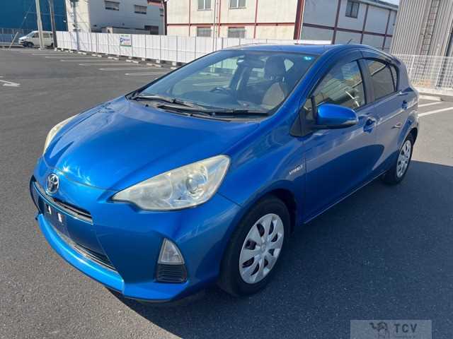 2013 Toyota AQUA