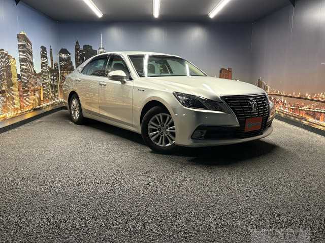 2013 Toyota Crown