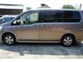 2005 Nissan Serena