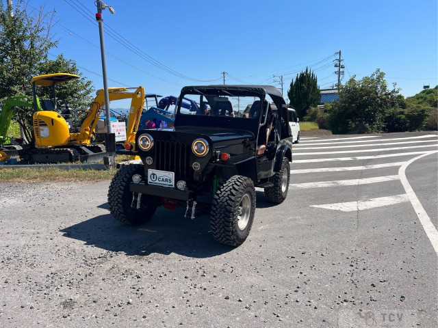 1985 Mitsubishi Jeep