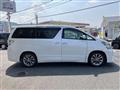 2014 Toyota Vellfire