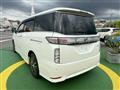 2015 Nissan Elgrand