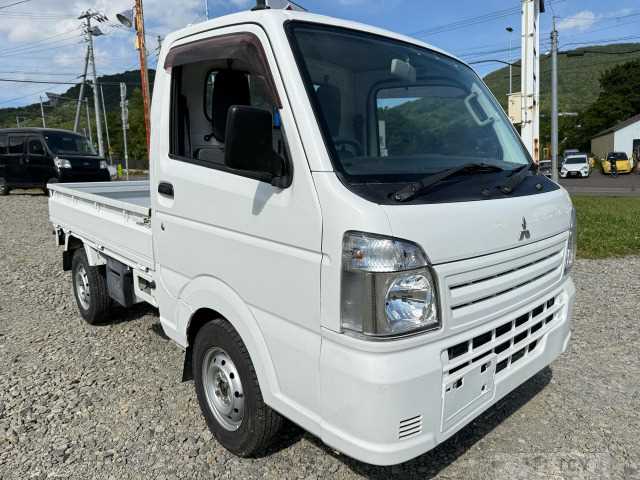 2016 Mitsubishi Minicab Truck