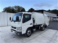 2014 Mitsubishi Canter