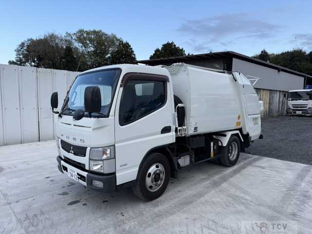 2014 Mitsubishi Canter
