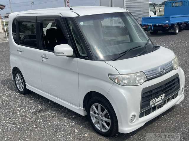 2011 Daihatsu Tanto