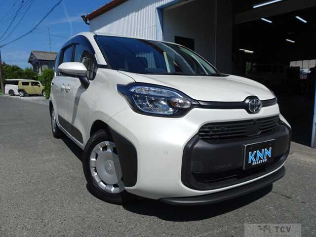 2022 Toyota Sienta