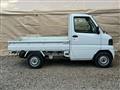 2001 Mitsubishi Minicab Truck