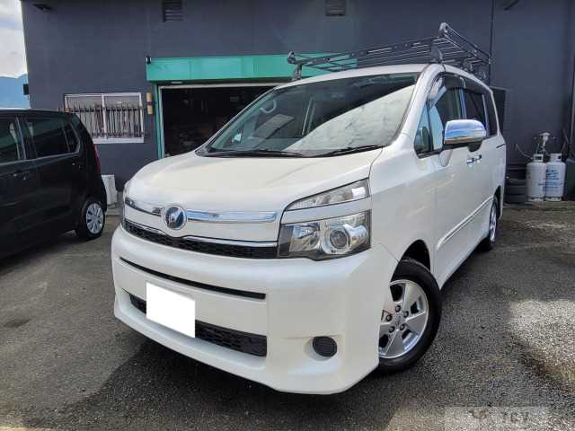 2011 Toyota Voxy