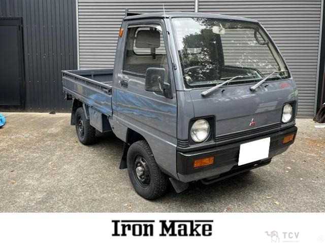 1989 Mitsubishi Minicab Truck