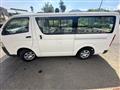 2005 Toyota Hiace Van