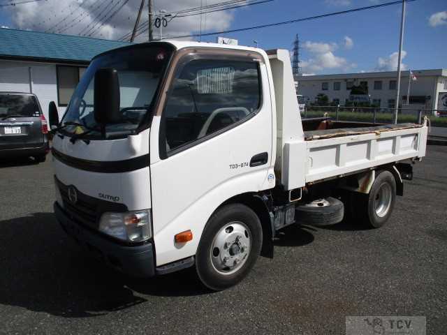 2010 Hino Dutro