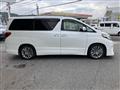 2013 Toyota Alphard G
