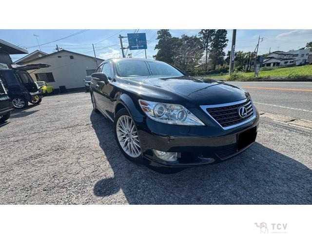2012 Lexus LS