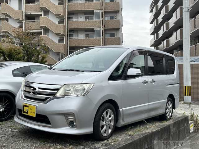 2011 Nissan Serena