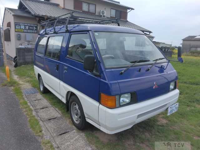 1995 Mitsubishi Delica Van