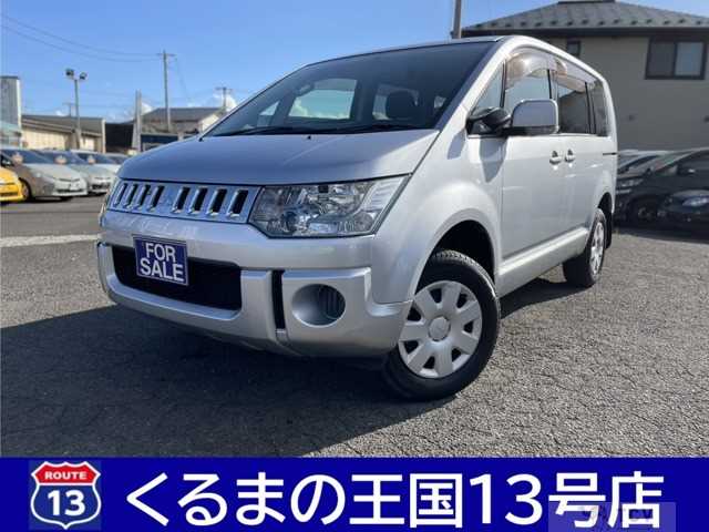 2010 Mitsubishi Delica D5