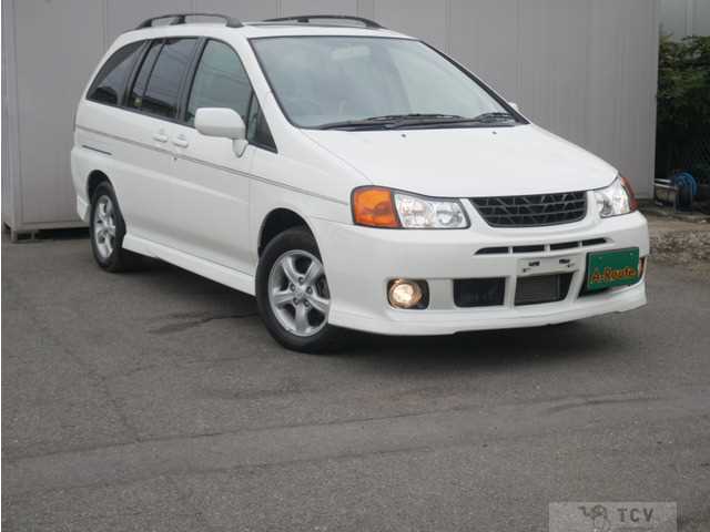 2000 Nissan Prairie Liberty