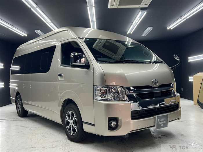 2023 Toyota Hiace Wagon