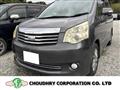 2011 Toyota Noah