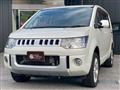 2017 Mitsubishi Delica D5