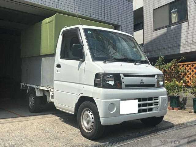 2011 Mitsubishi Minicab Truck