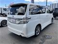 2013 Toyota Vellfire