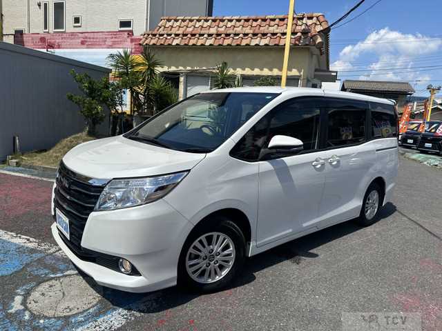2016 Toyota Noah