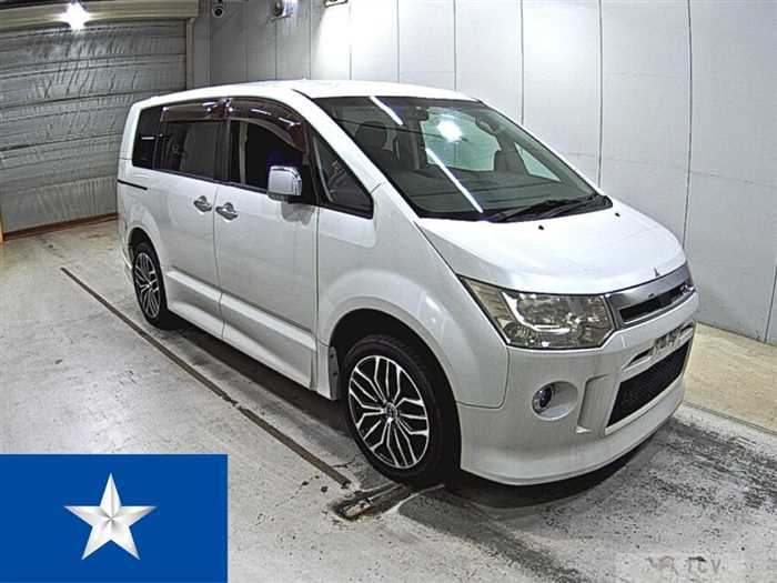 2010 Mitsubishi Delica D5